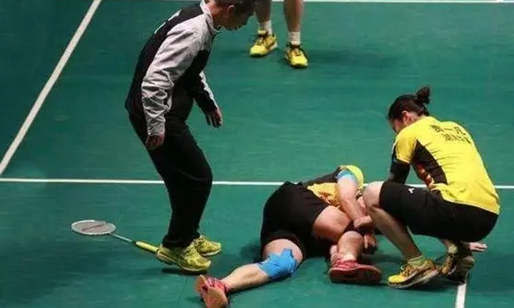 虎父无犬子！爆砍39分+7板+4助+4断+1帽，这就是布朗尼詹姆斯